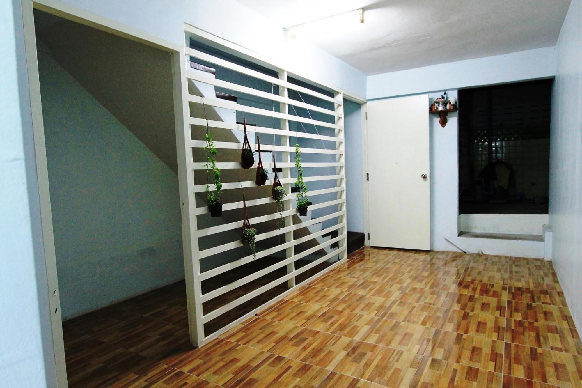 59Indy Guesthouse Bangkok Exterior photo